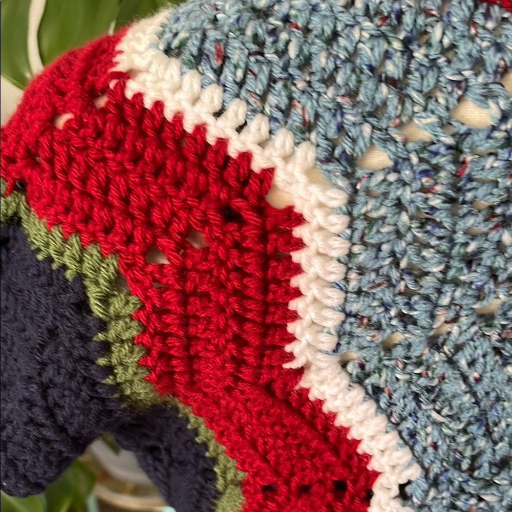 BEAUTIFUL MULTICOLOR CROCHET VEST - Picture 3 of 7